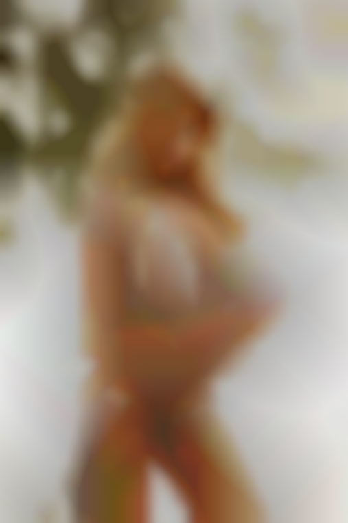 Amateur women wife fuckind men.